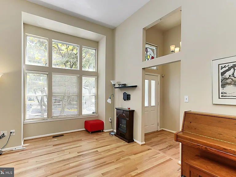 9694 Poindexter Ct — Photo 5