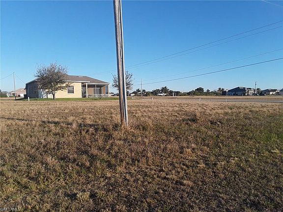 5th image of 1601 NW 37th Ave