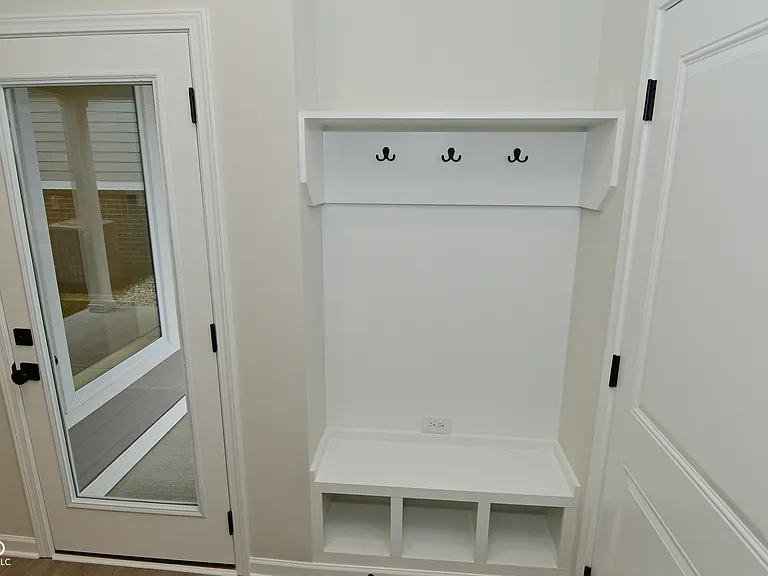 12014 Gia Ct — Photo 3
