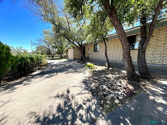 2nd image of 3736 Ciniza Dr