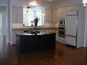 5th image of 401 Red Clay Dr