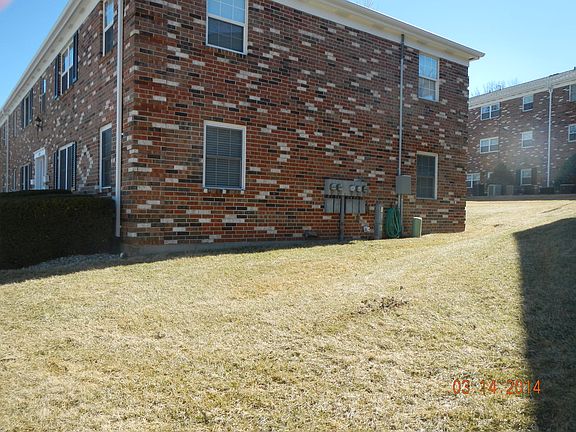 2nd image of 3114 Carnaby Ln APT B