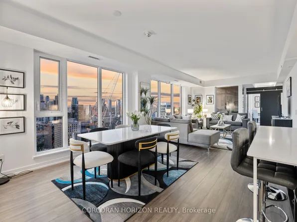 20 Edward St #Penthouse 1, Toronto, ON M5G 0C5