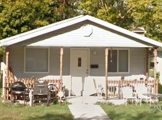 609 Studebaker St, South Bend, IN 46628