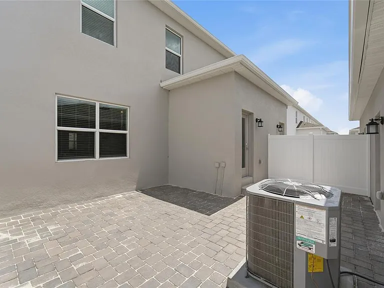 2160 Rider Rain Ln — Photo 35