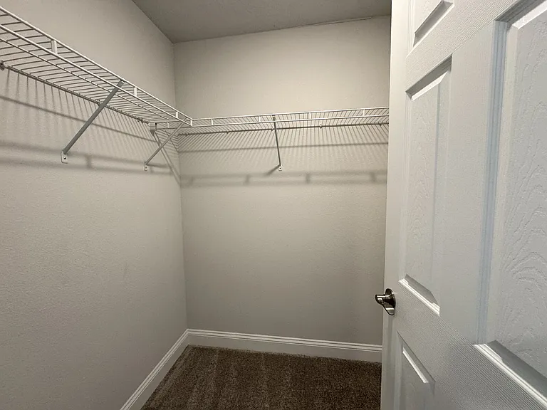 13870 Harlowton Ave — Photo 32
