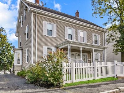 28 Robbins St APT 2, Waltham, MA, 02453