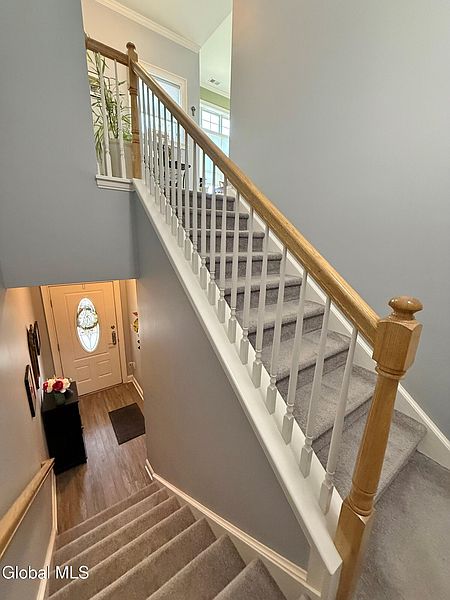 5th image of 608 Kelly Circle