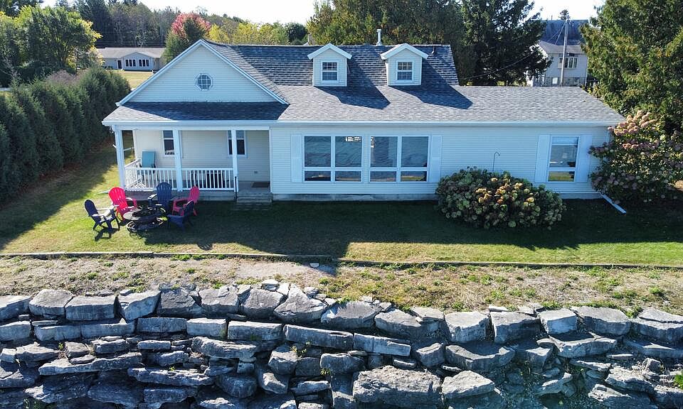 1st image of 853 Circle Ridge Cir
