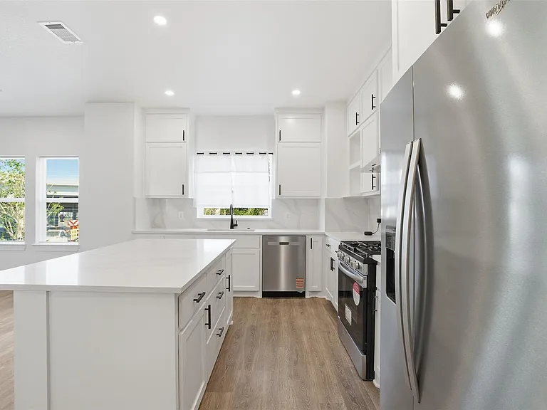 3411 Nance St — Photo 12