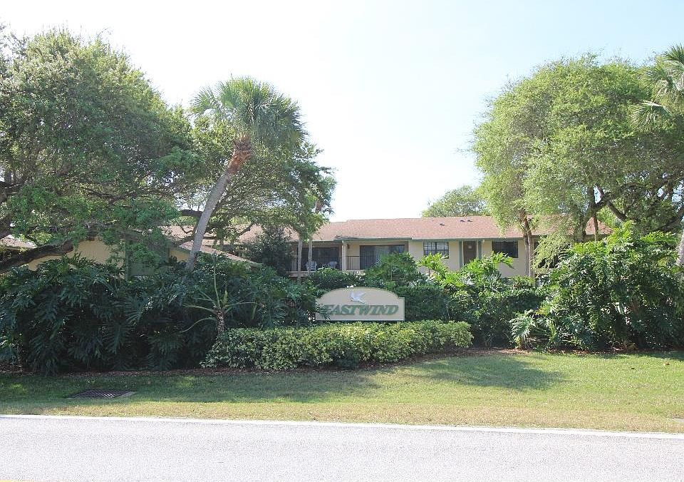 1st image of 910 E Causeway Blvd Unit 11