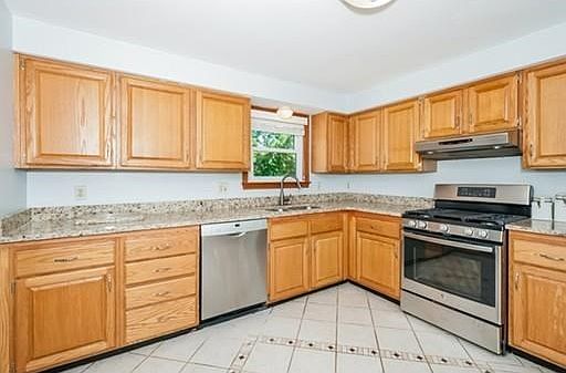 2nd image of 146 Indian Meadow Dr