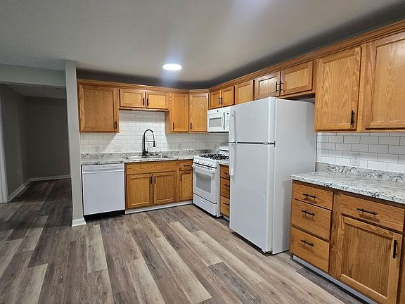 4th image of 2020 Hobson Rd #B-104