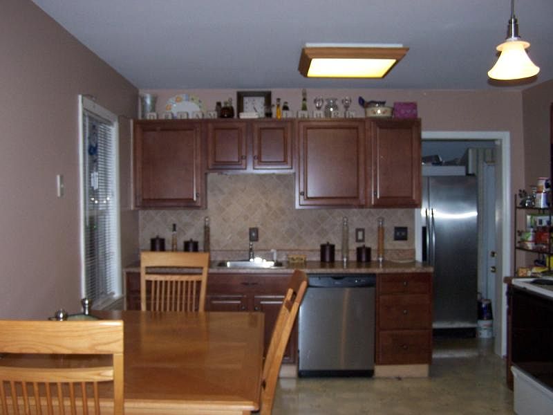 Eat In Kitchen