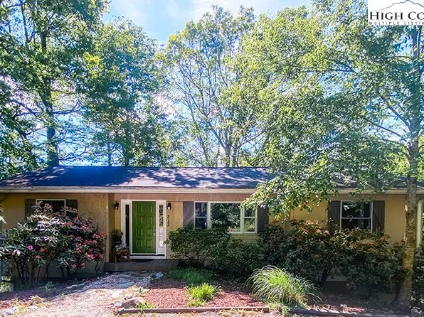 212 White Pines Road, Blowing Rock, NC 28605