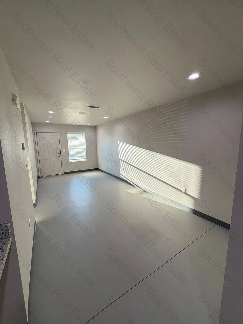 Llano Estacado Apartments — Photo 4