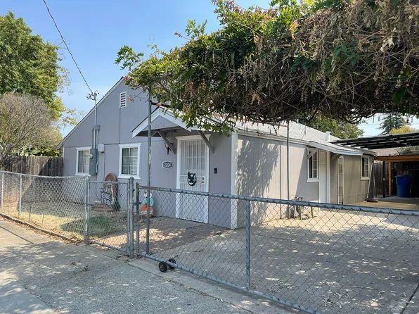 2204 15th Ave, Sacramento, CA 95822