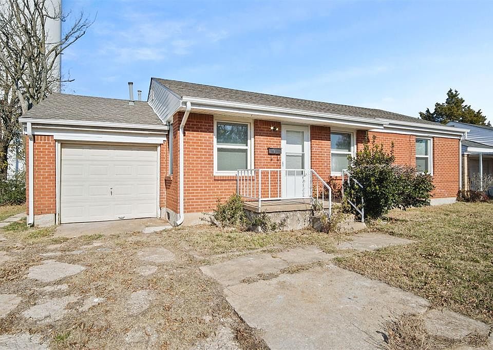1st image of 4305 SE 16th St