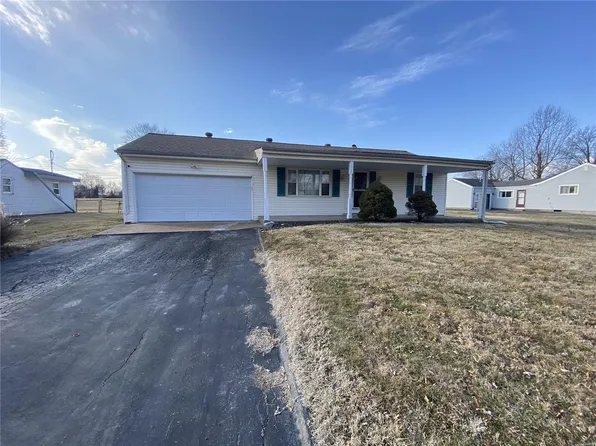 1024 Farmview Dr, Saint Louis, MO 63138
