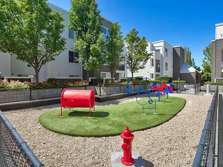 Almaden Lake Village — Photo 32
