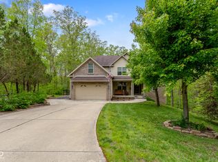 151 Hilltop Ln, Nashville, IN 47448