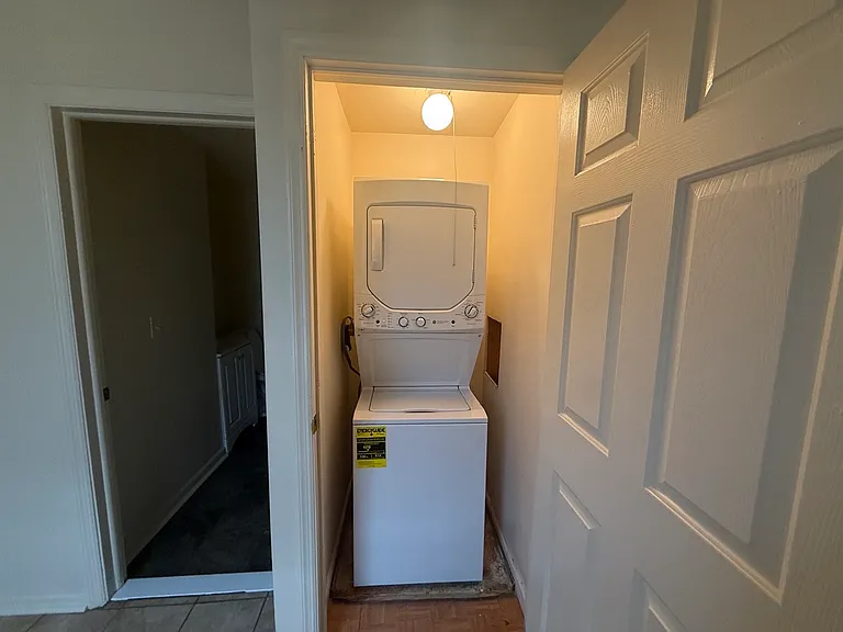Laundry unit