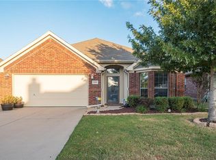 608 Sourwood Ln, Fate, TX 75087