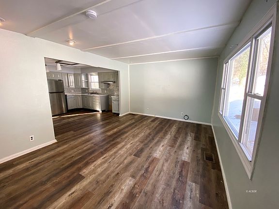 5th image of 4 Riverview Dr
