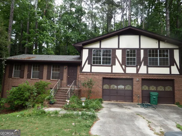 5122 Martindale Ln, Stone Mountain, GA 30088
