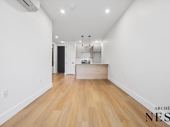 460 E 29th St APT 2F