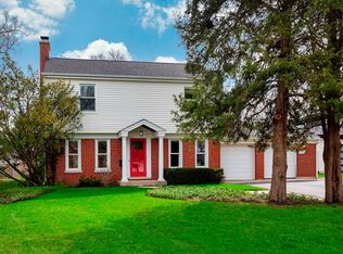 1021 Linden Leaf Dr, Glenview, IL