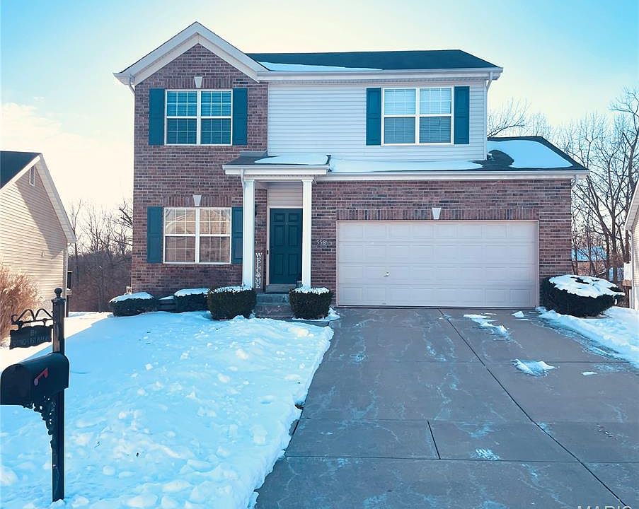 1st image of 558 Springhurst Pkwy