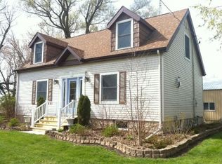 N9544 Lakeshore Dr, Van Dyne, WI 54979