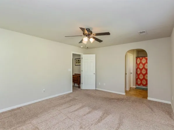 1332 Joy Dr, Clovis, CA 93619