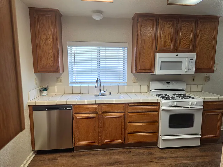 8868 Gemwood Way — Photo 11