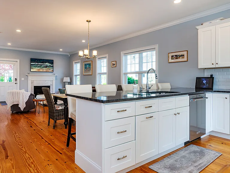 19 Eustis Ave — Photo 12