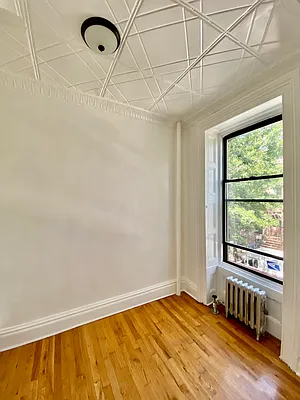 Rented by CMV Realty Inc. | media 7