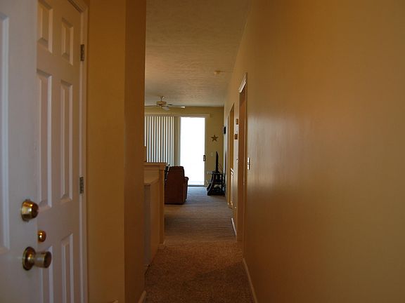 2nd image of 646 Oak Dr S #47D
