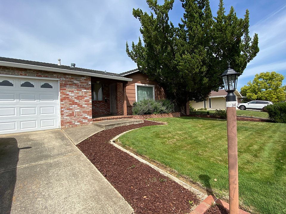 1st image of 325 Zola Ave