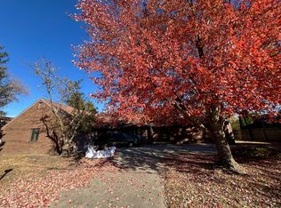 2006 S Staley Rd, Champaign, IL 61822