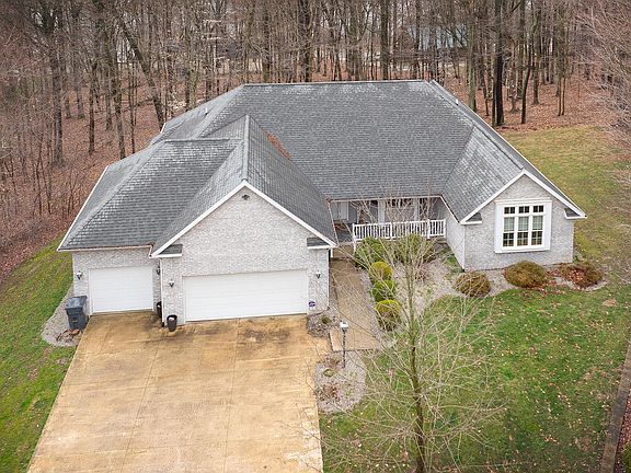 4th image of 3381 Apple Valley Dr