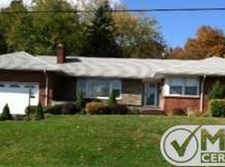 26 Country Ln, Lake Katrine, NY 12449