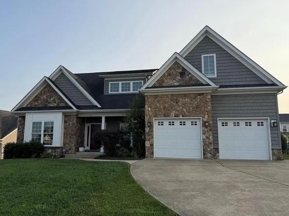 153 Abrams Pointe Blvd, Winchester, VA 22602