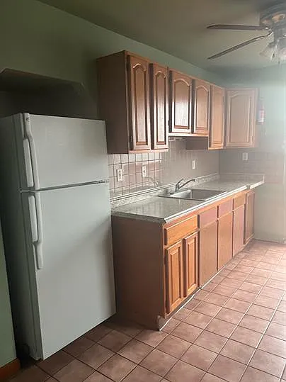 116 E Broad St #B — Photo 5