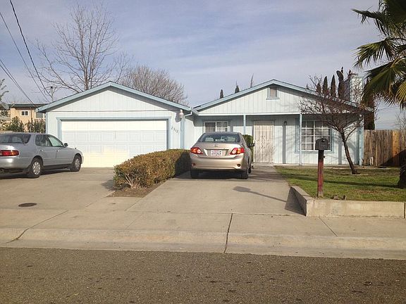2nd image of 2312 Albatross Way
