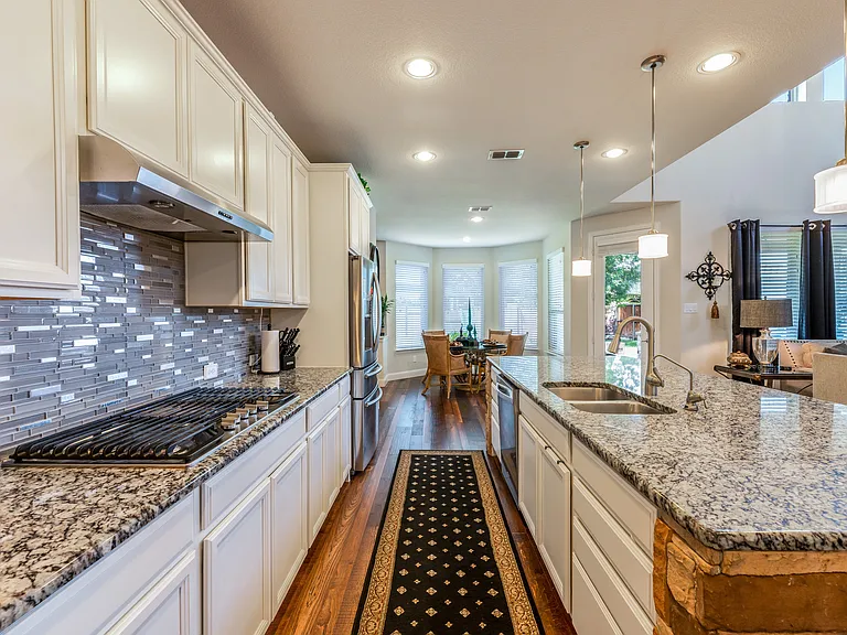 316 Chinchester Dr — Photo 8