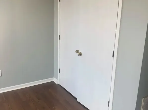 4501 Vine St APT 4, Cincinnati, OH 45217