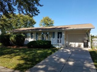 293 Woodmere Dr, Tonawanda, NY 14150