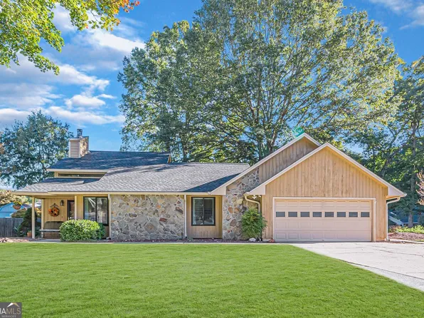 115 Glendale Dr, Peachtree City, GA 30269