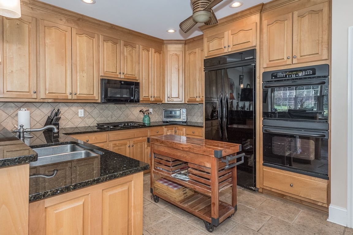 next background image